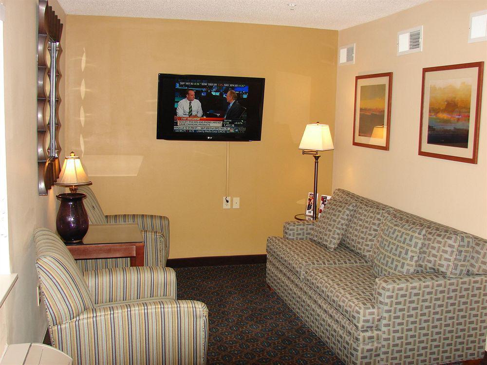 Candlewood Suites Raleigh Crabtree By Ihg Exterior foto